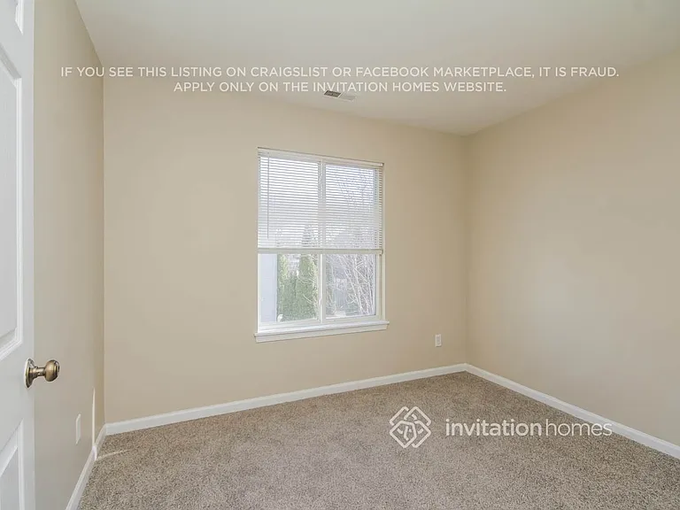 353 Richmond Dr — Photo 12