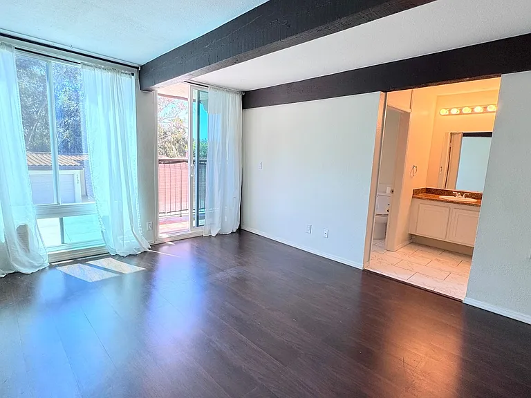 2404 Altisma Way #D — Photo 15