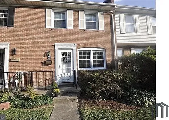 1147 Pelham Wood Rd — Photo 1