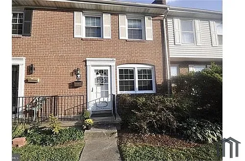 1147 Pelham Wood Rd Photo 1
