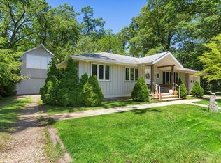 18332 Ridge Rd, New Buffalo, MI 49117