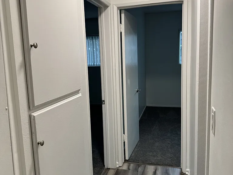 Oasis Apartments — Photo 18