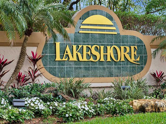 2nd image of 213 N Lakeshore Dr