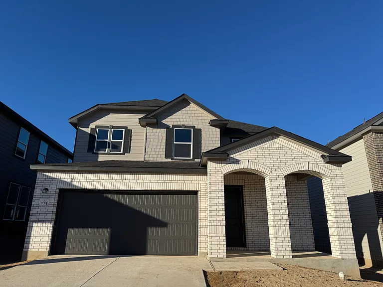 223 W Low Cascade Dr — Photo 1
