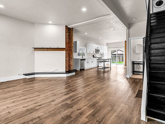 4th image of 702 E 17th Ave #0