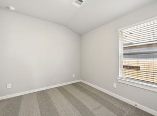 8323 Rio Spring Dr, Mont Belvieu, TX 77523