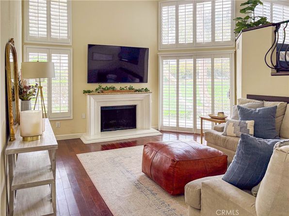 166 N Singingwood St UNIT 9, Orange, CA 92869