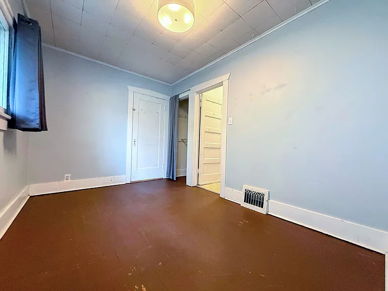 409 S University St — Photo 1