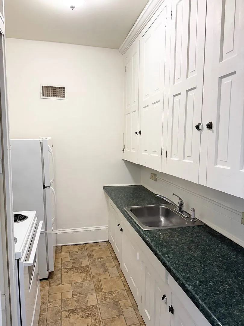 KING430 — Photo 3