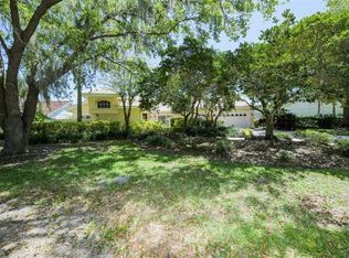 3306 Highlands Bridge Rd, Sarasota, FL 34235