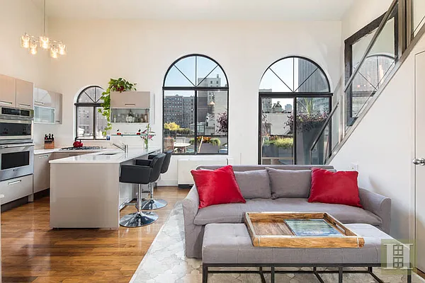 Sold by Halstead Real Estate | media 2