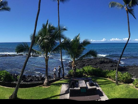 2nd image of 76-6246 Alii Dr #220