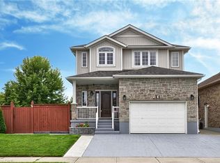3 Lockwood St, Cambridge, ON N1P0A5