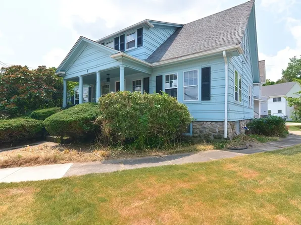 2 Prospect St, Milford, MA 01757