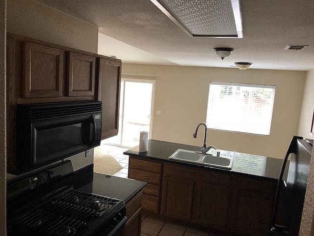 2nd image of 3028 W Flagstaff Ave