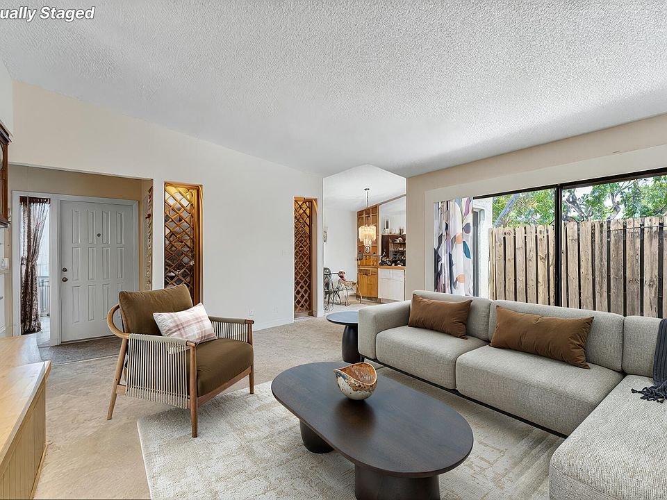 1st image of 11 Meadows Drive