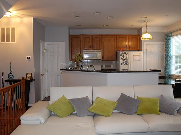 5th image of 2495 Curie Ct #109