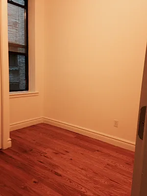 Rented by Roxann Realty LLC | media 18