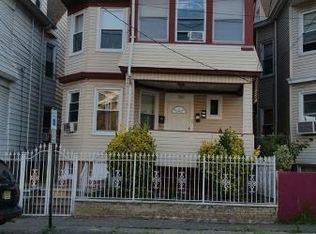262 E 21st St, Paterson, NJ 07513