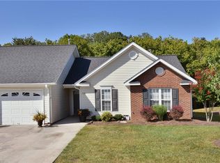 730 Wynbrook Square Ln, Winston Salem, NC 27103