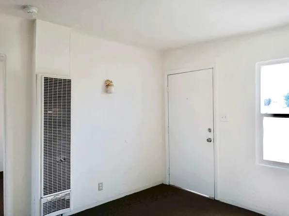 251 1/2 E 83rd St, Los Angeles, CA 90003