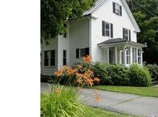 39 High St, Winthrop, ME 04364