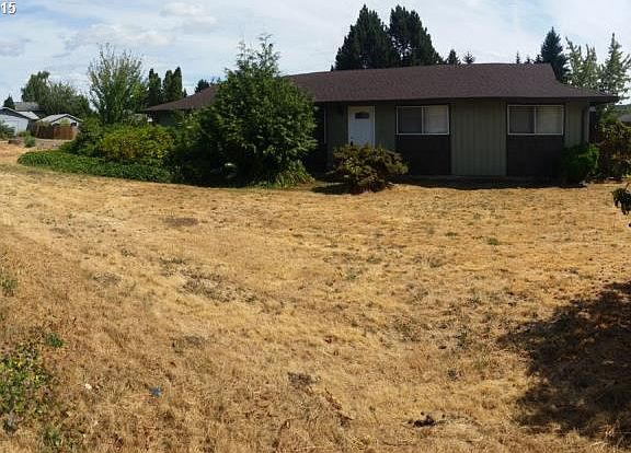 2nd image of 9219 NE 95th St