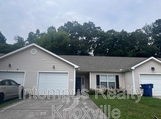 1013 Ashley Michelle Ct, Knoxville, TN 37934