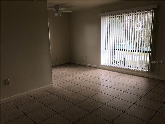 3rd image of 423 E Sessoms Ave APT 4