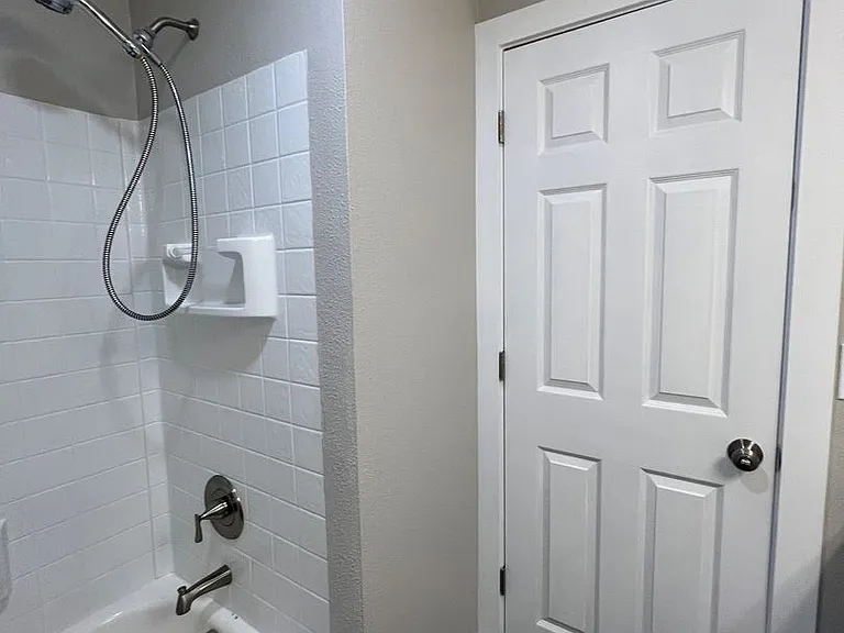 4116 Market St NE — Photo 17