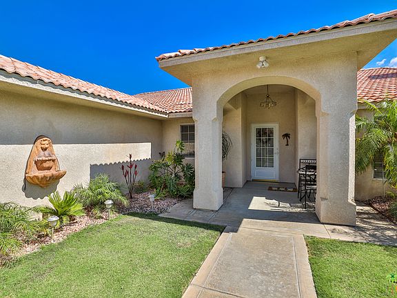 4th image of 68605 Tachevah Dr