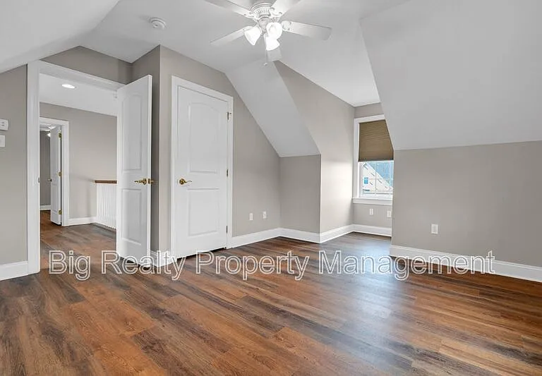 364 Prospect St — Photo 45