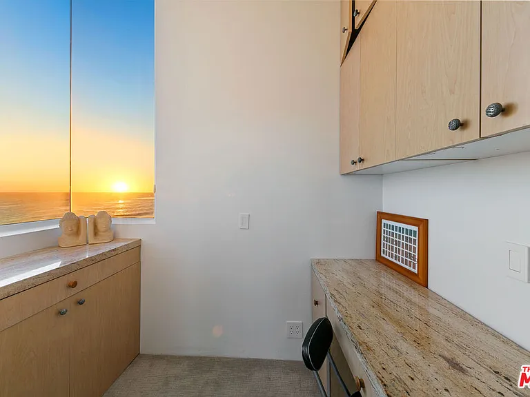 31626 Sea Level Dr — Photo 30