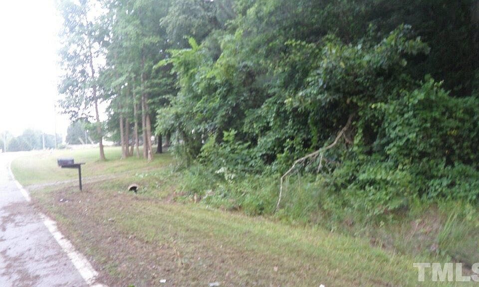 2nd image of 1055 Napoleon Rd