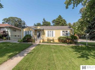 8300 Park Dr, Ralston, NE 68127