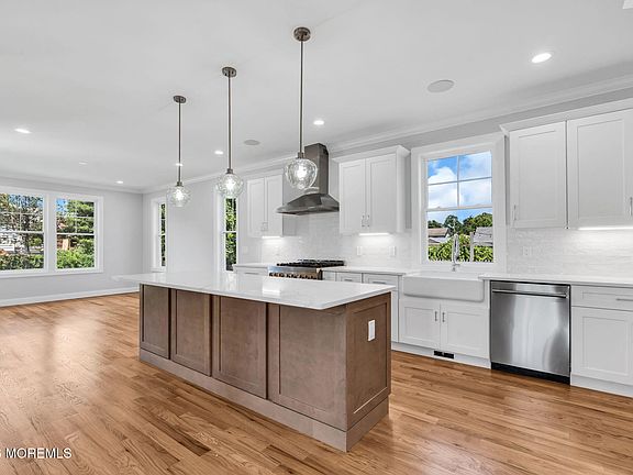 4th image of 808 Allaire Road