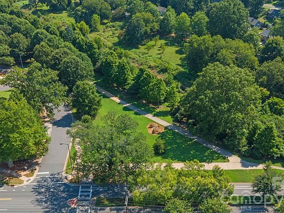 3rd image of 2602 Rozzelles Ferry Rd