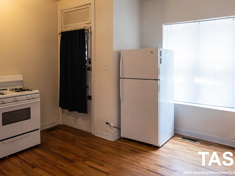 3523 N Broadway #1W — Photo 5