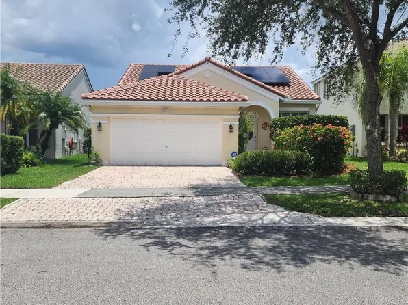 816 Savannah Falls Drive, Weston, FL 33327