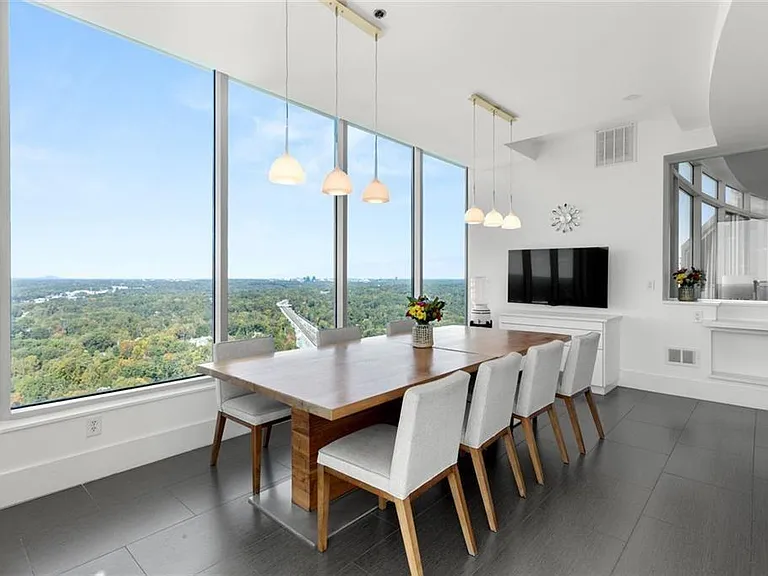 3338 Peachtree Rd NE #3501 — Photo 18