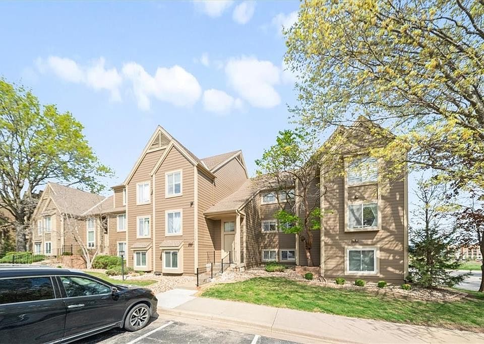 1st image of 11110 Nieman Rd APT 101