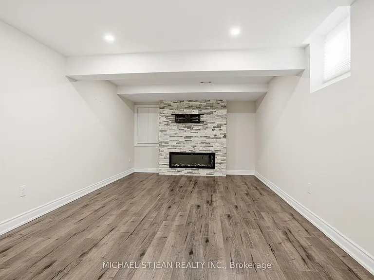 63 Fowler Dr — Photo 43
