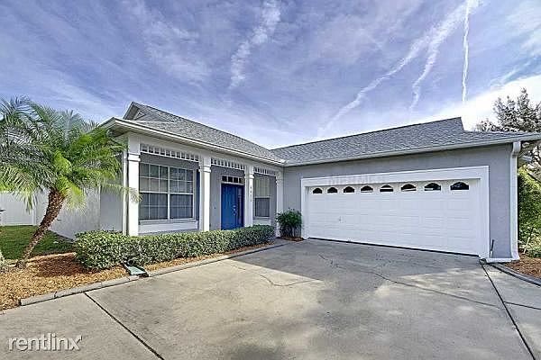MEANDERING GARAGE