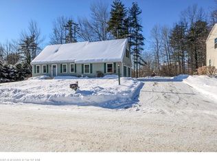 15 Wintergreen Dr, Gorham, ME 04038
