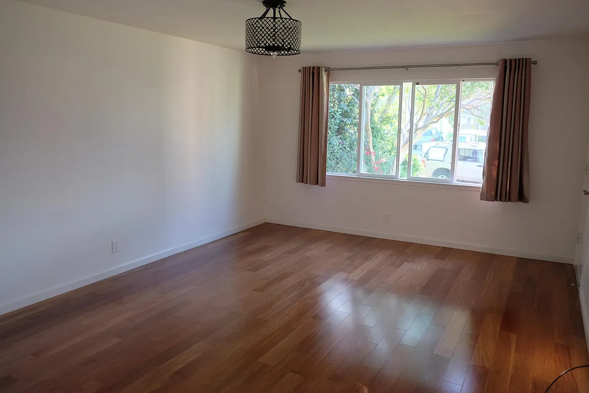 Building Photo - 1650 Calado Ct