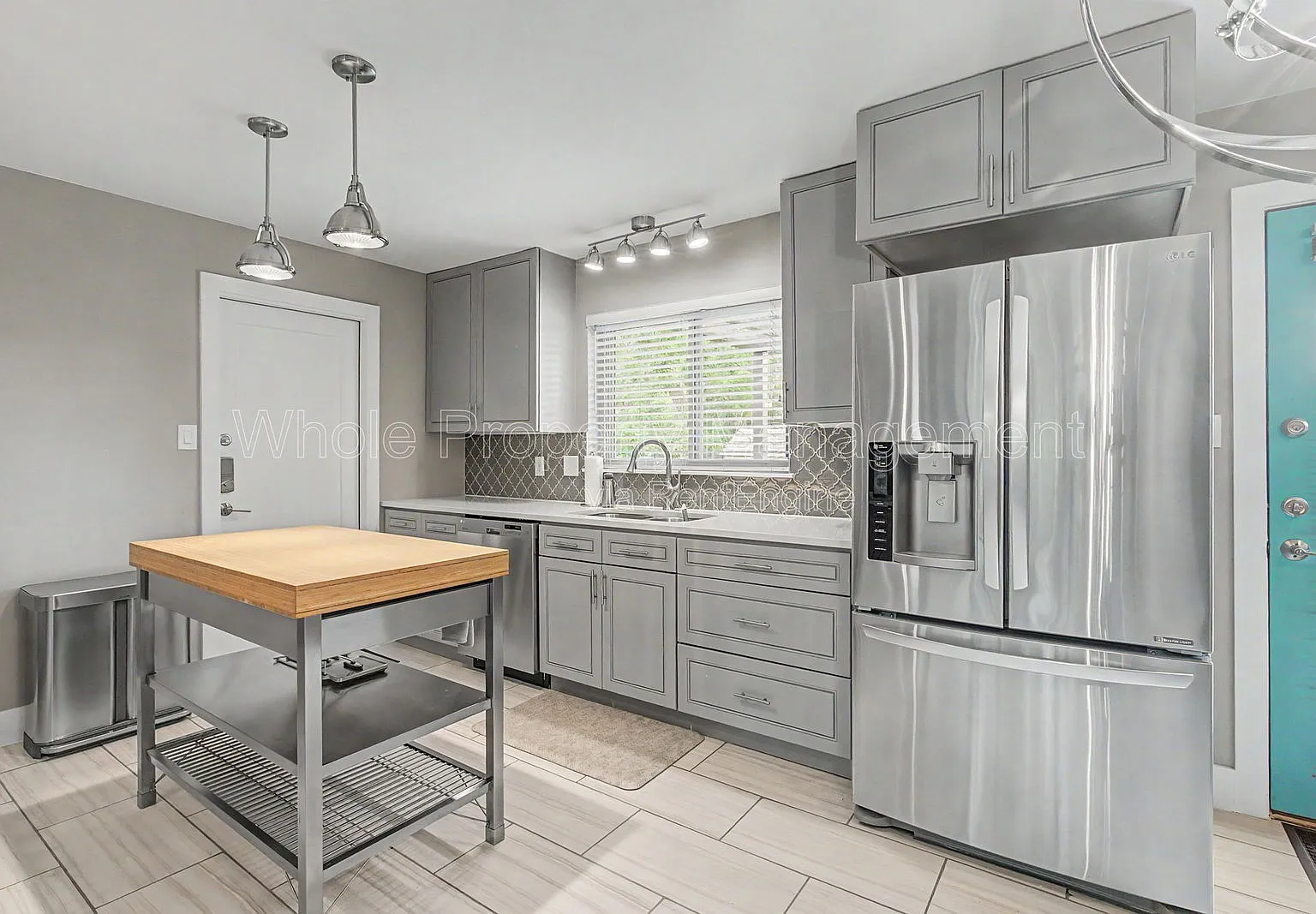 3 bed, 2.0 bath, 1850 sqft, $3,395 — Photo 4