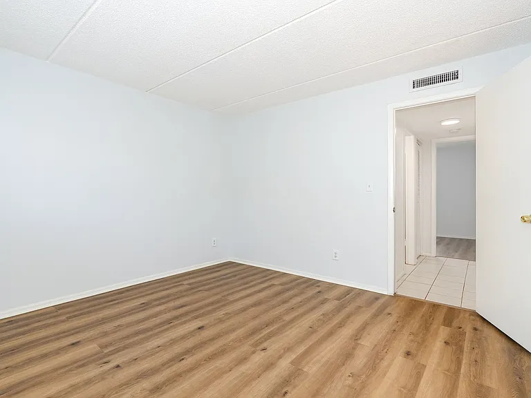 204 W Seminole Ave — Photo 11