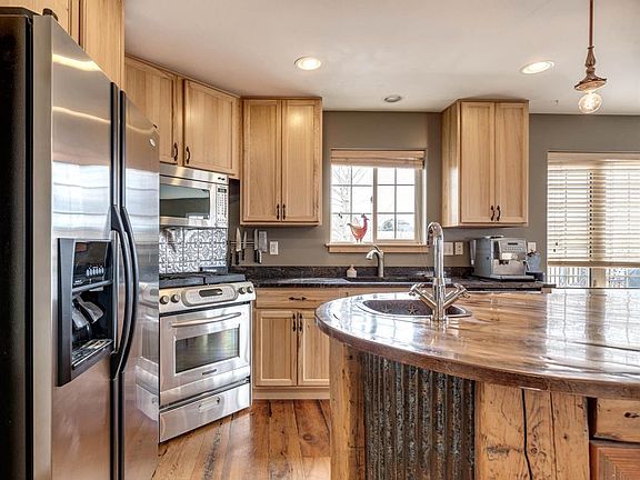 4th image of 20 Morgan Creek Ln