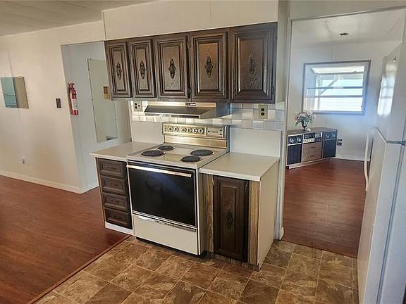 5th image of 3229 Tiki Dr