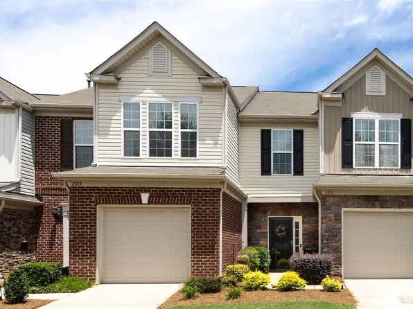 2437 Diplomat Ln, Charlotte, NC 28210